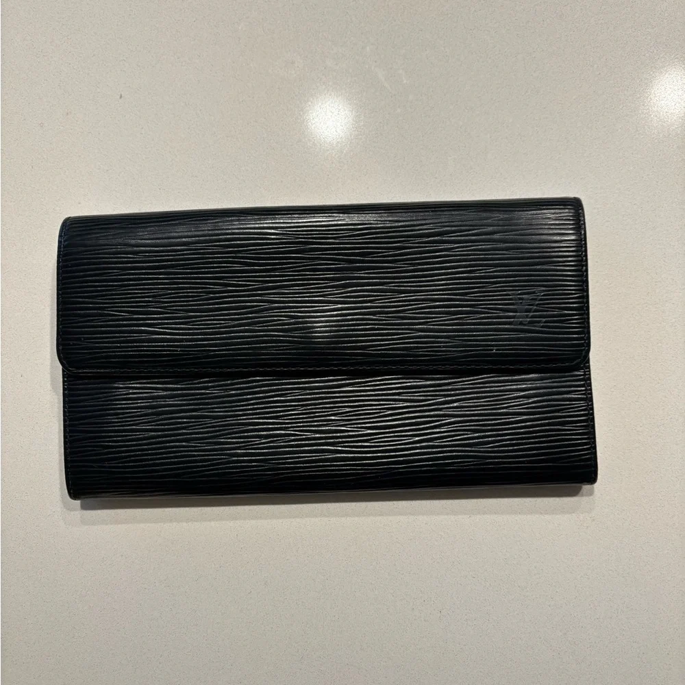 Louis Vuitton Epi Leather Vintage Long Wallet